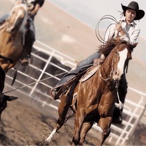 Meet your Posher, Tavy